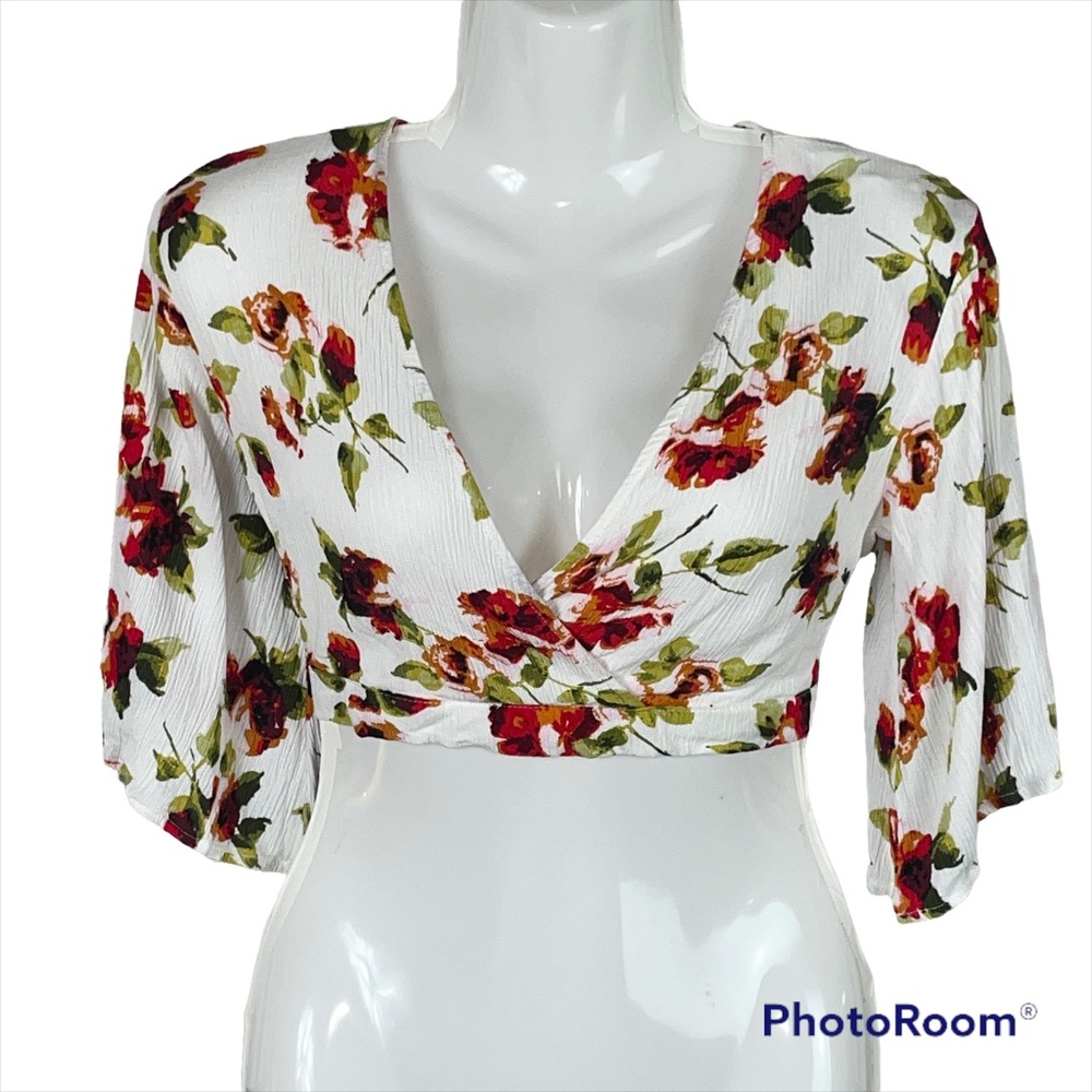 Ambiance ladies top size small